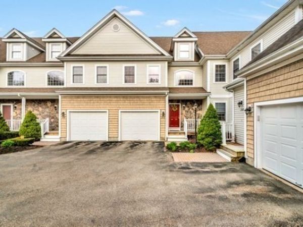 210 Regency Ln., Unit 210, Abington, MA 02351