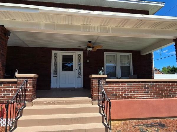 257 E JACKSON STREET , YORK, PA 17403