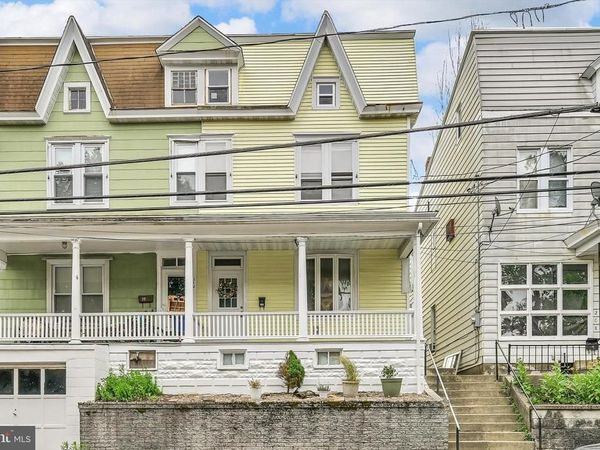 210 N WARREN STREET, ORWIGSBURG, PA 17961