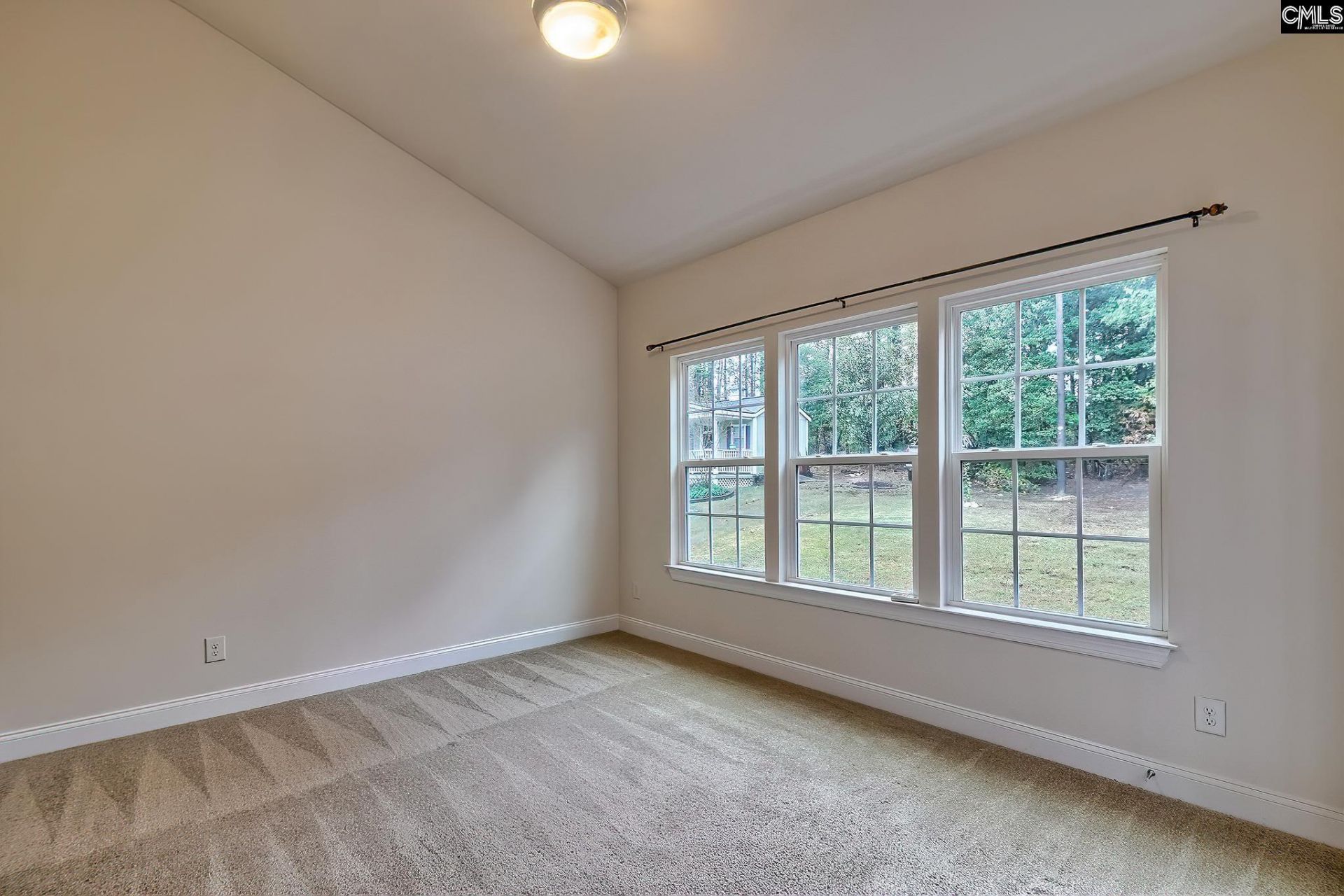 56 Roundtree Road  Photo 27