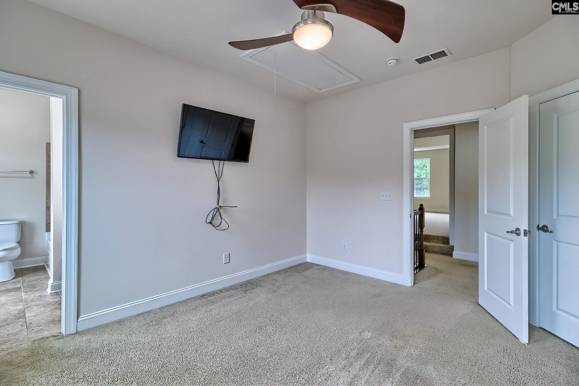 56 Roundtree Road  Photo 36