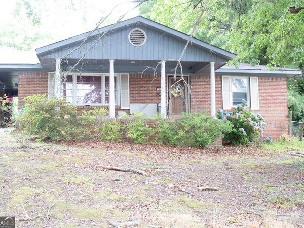 1295 Needmore St SW, Rockdale, GA 30012