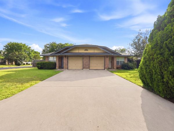 2304 Smith Branch BLVD , Unit B, Georgetown, TX 78626