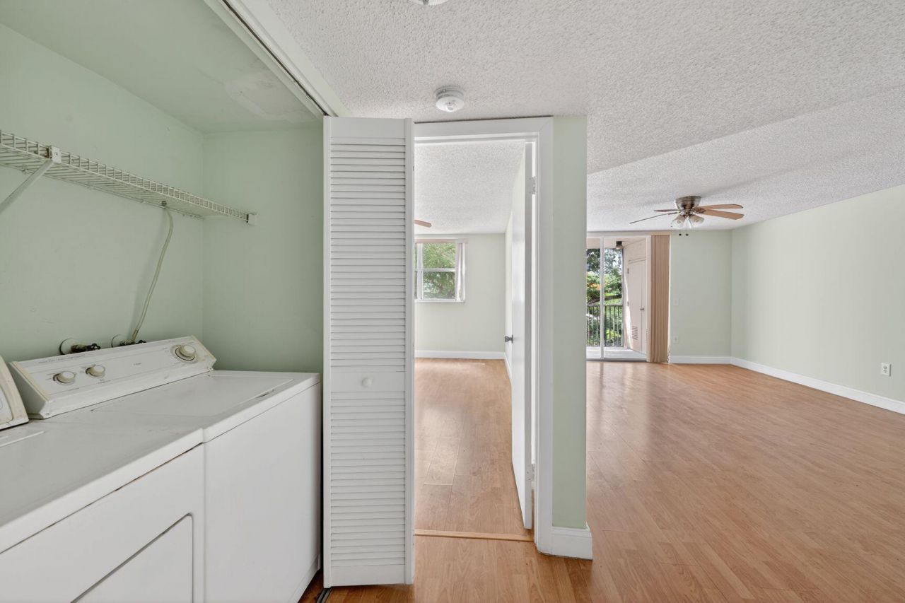 8373 Lake Drive, Unit Apt 307, Doral, FL 33166 Photo