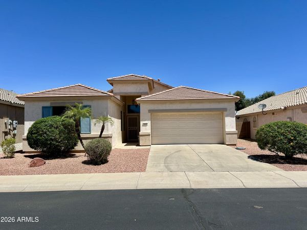 18094 W SKYLINE Drive, Surprise, AZ 85374