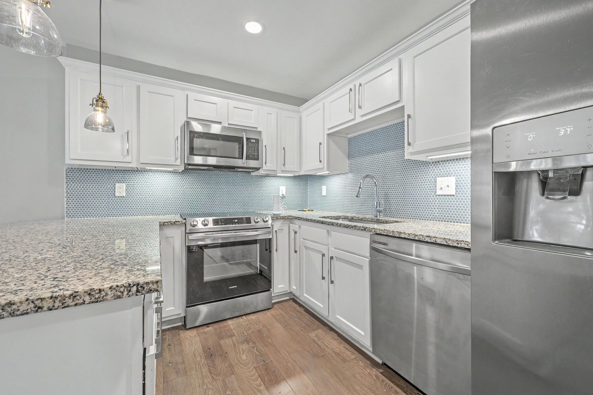 5026 Village Alley Photo 13