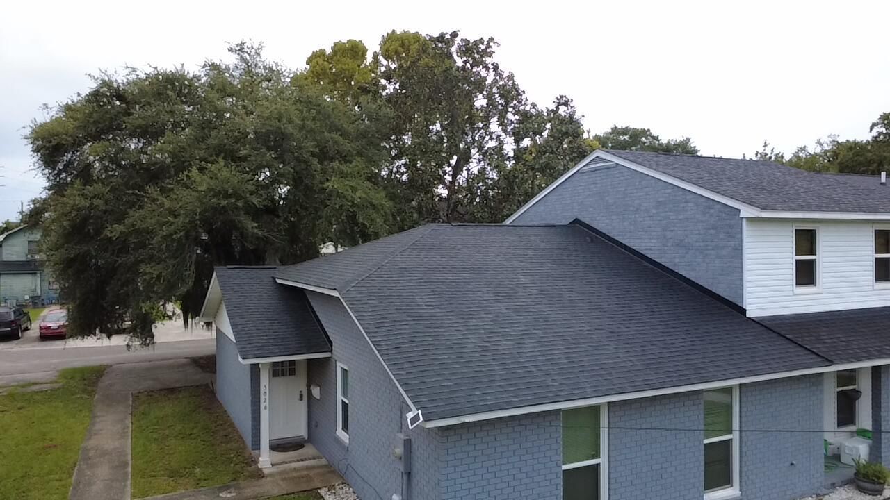 5026 Village Alley Photo 29
