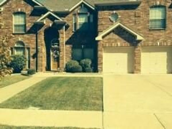 107 Pinedale Drive, Mansfield, TX 76063
