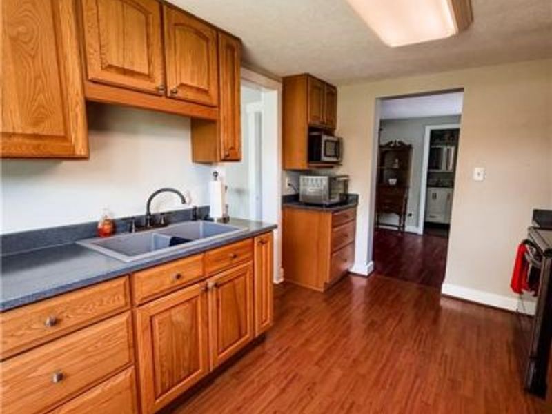 8669 Pleasant Plain Road, Clay Township, OH 45309 Photo 9