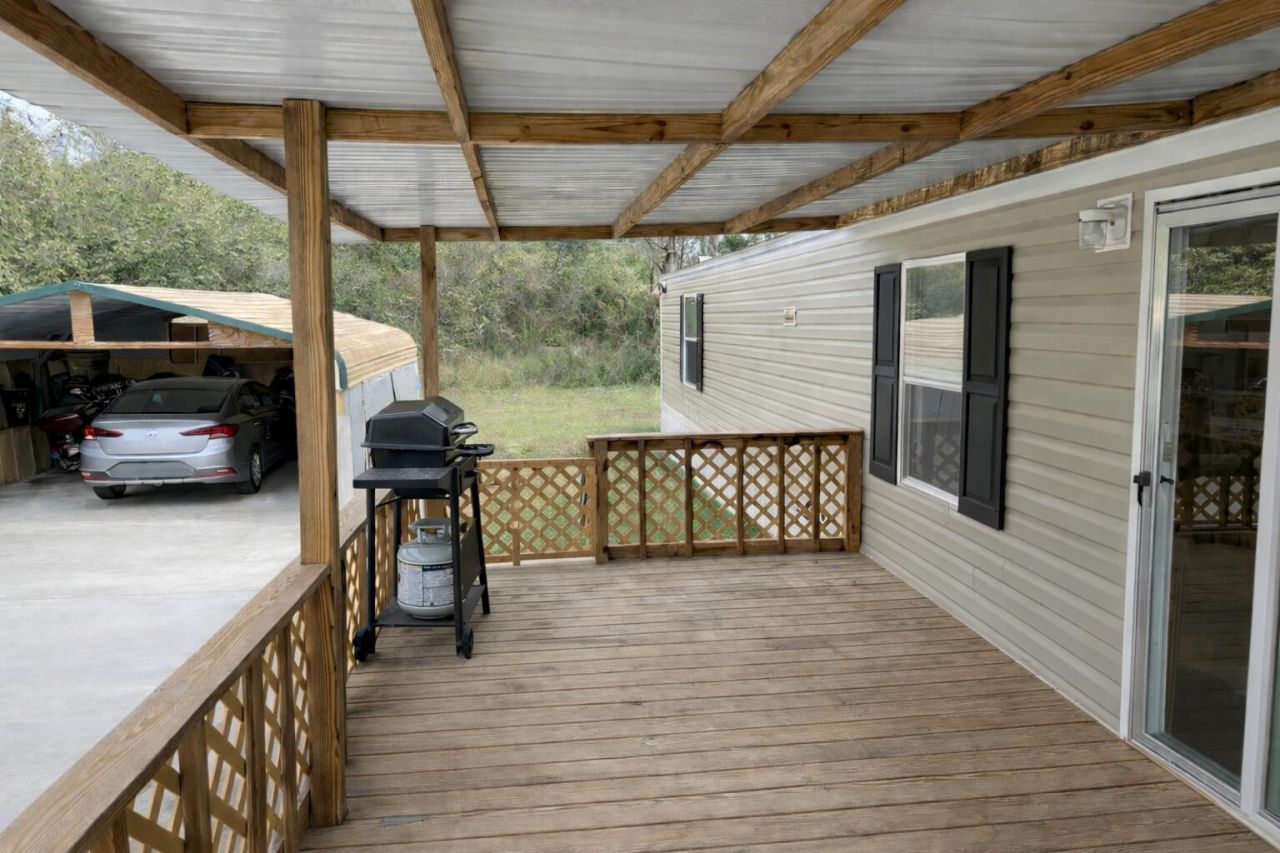 746 Madison Street Photo 22