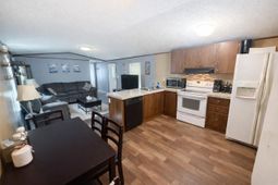 746 Madison Street photo 4