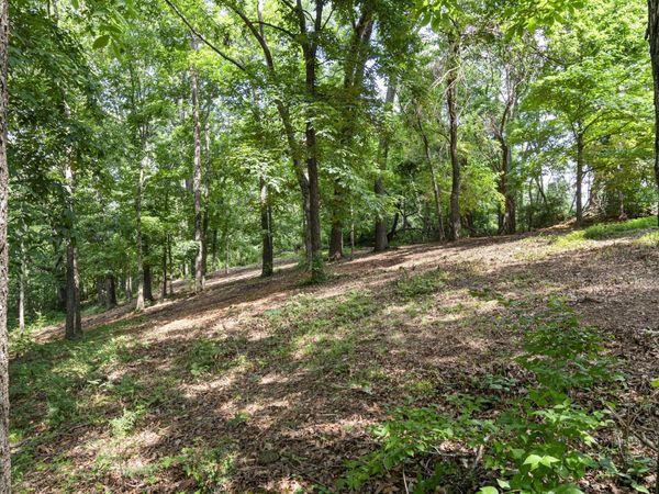 661 Hunters Trl, Nashville, TN 37209