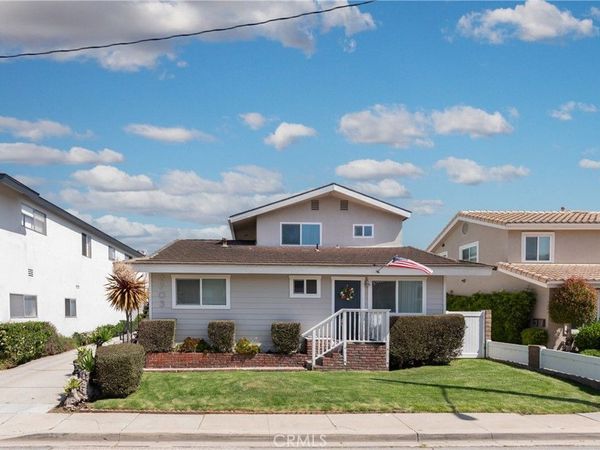 2703 Curtis Avenue, Unit E, Redondo Beach, CA 90278