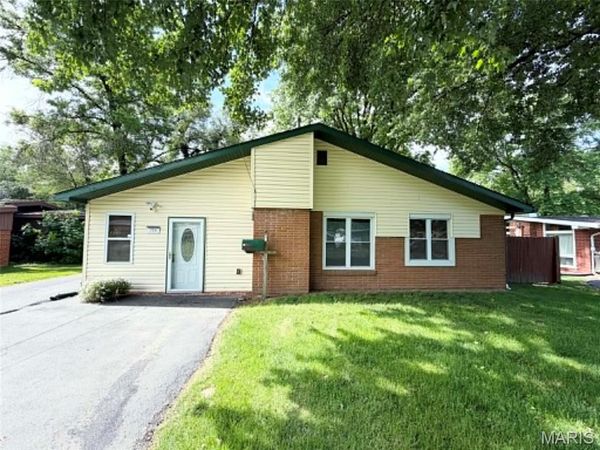 708 Valley Drive , East Alton, IL 62024