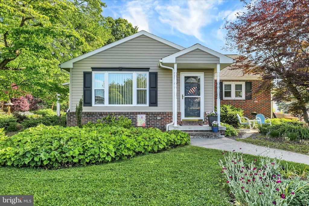 41 W COLLEGE AVENUE, WERNERSVILLE, PA 19565