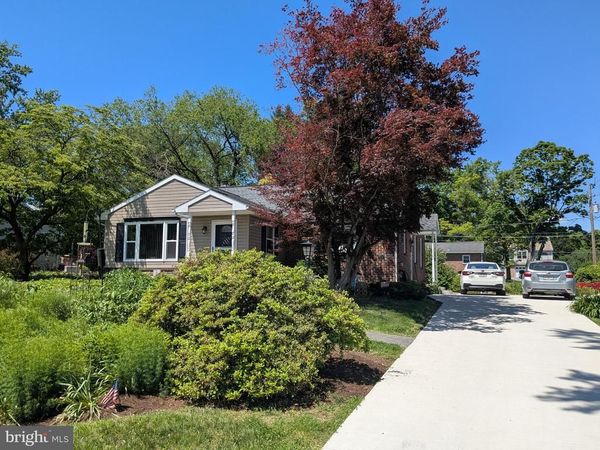41 W COLLEGE AVENUE, WERNERSVILLE, PA 19565