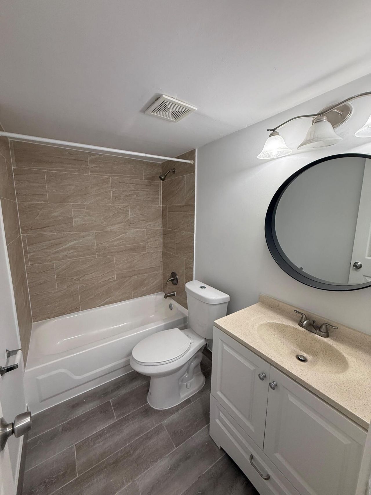 6190 Woodlands Boulevard, Unit 110, Tamarac, FL 33319 Photo