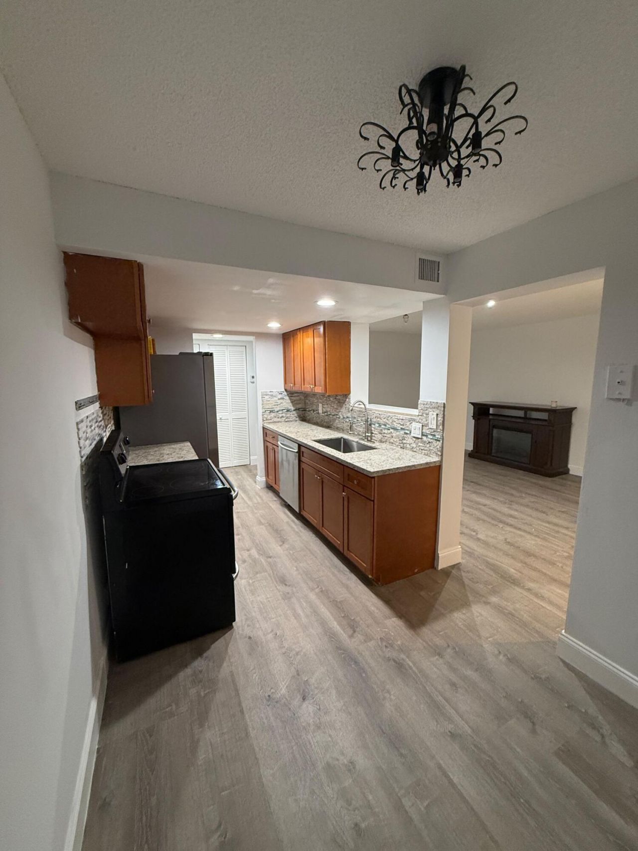6190 Woodlands Boulevard, Unit 110, Tamarac, FL 33319 Photo