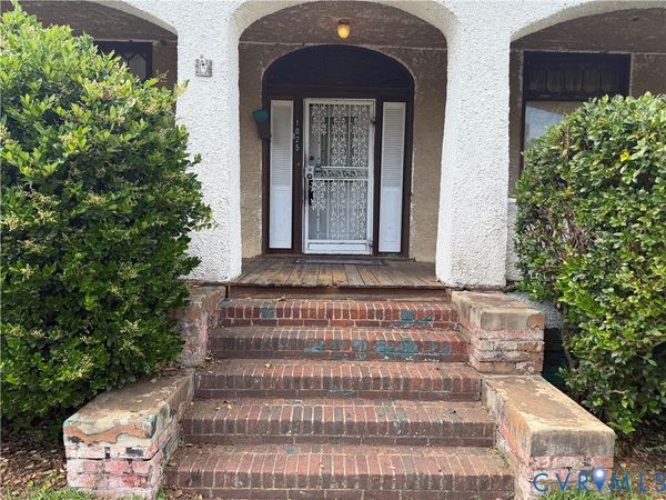 1025 W High Street , Petersburg, VA 23803