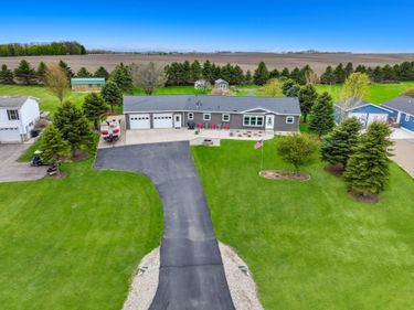25 Lake Shetek Drive, Slayton, MN 56172