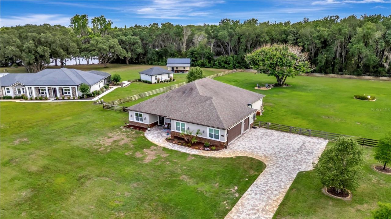 5020 Lakeshore Ranch Road , Groveland, FL 34736 Photo