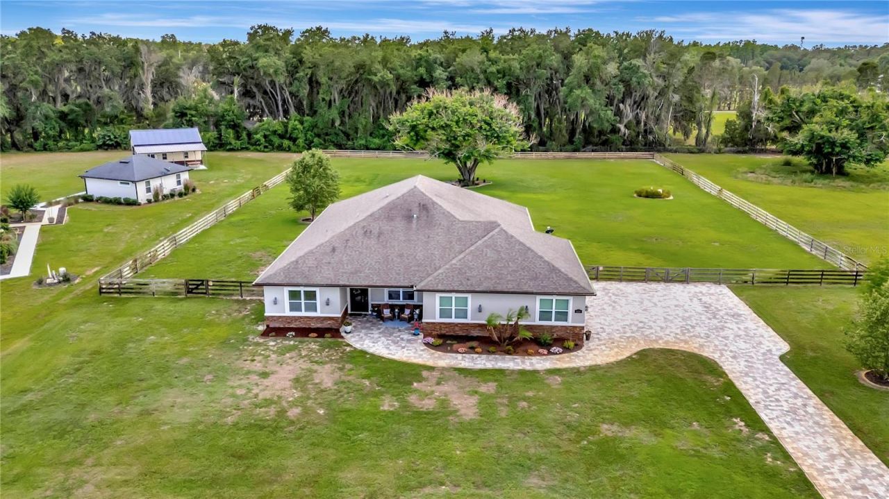 5020 Lakeshore Ranch Road , Groveland, FL 34736 Photo