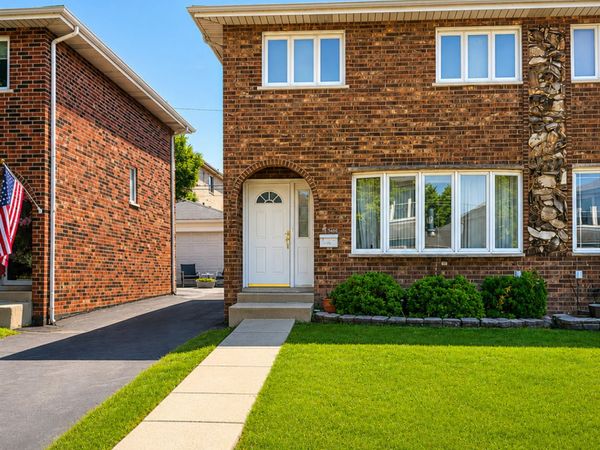 3633 N Pacific Avenue , Chicago, IL 60634