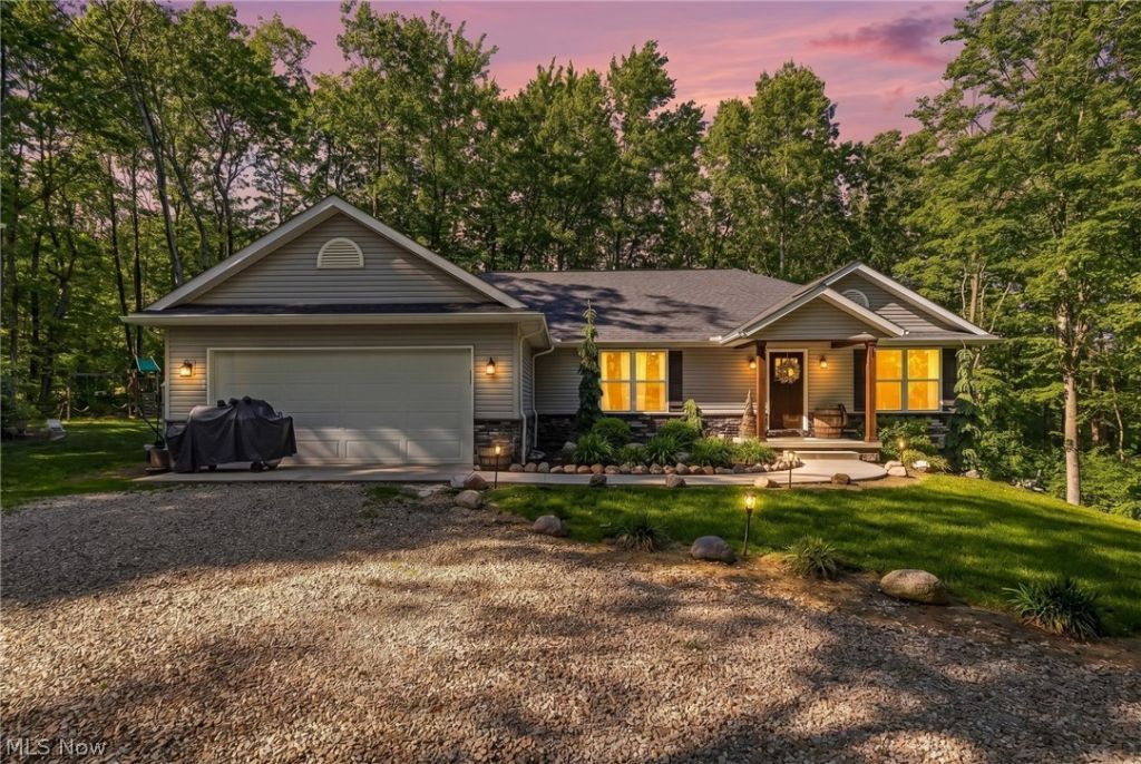 3255 Loper Road NE, Newark, OH 43055