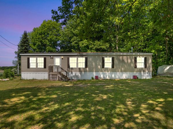 2757 127th Avenue, Morley, MI 49336