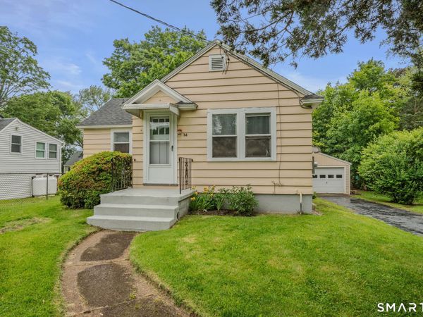 14 Tyler , Waterford, CT 06375