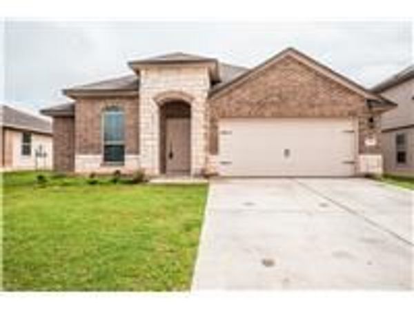 209 Reagor DR , Taylor, TX 76574