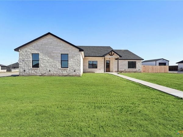 5207 Hollow Ranch DR , Salado, TX 76571
