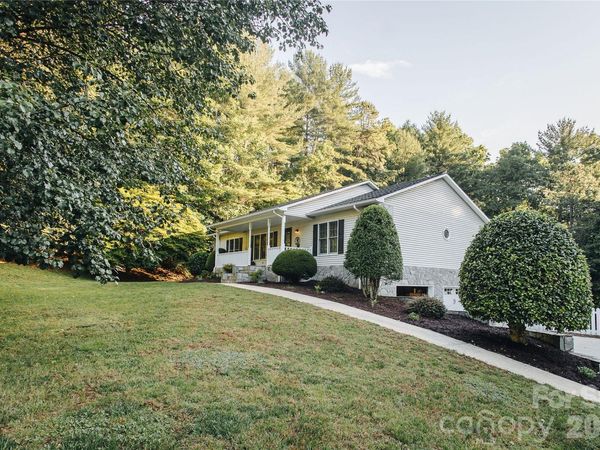 768 Deep Woods Drive , Marion, NC 28752
