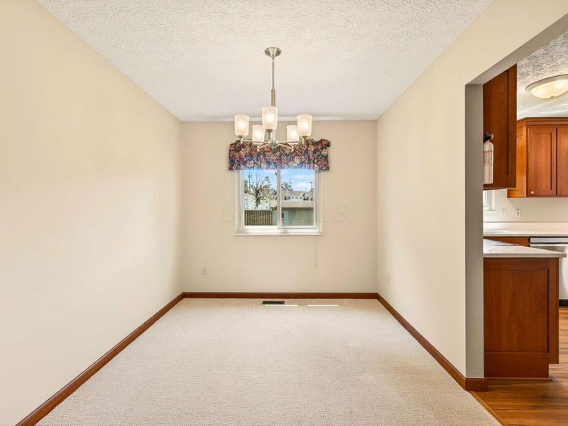 4762 Richland Drive, Columbus, OH 43230 Photo 12