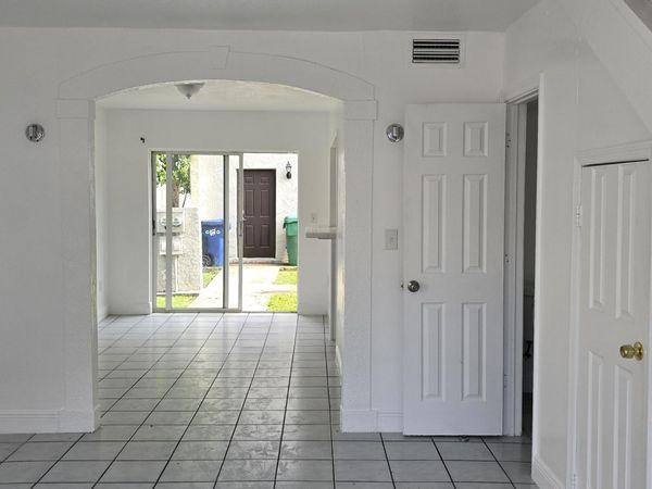 2306 NW 52nd Avenue, Lauderhill, FL 33313