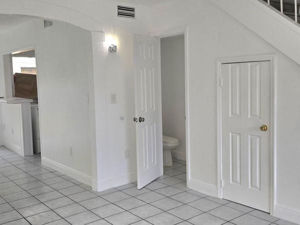 2306 NW 52nd Avenue, Lauderhill, FL 33313