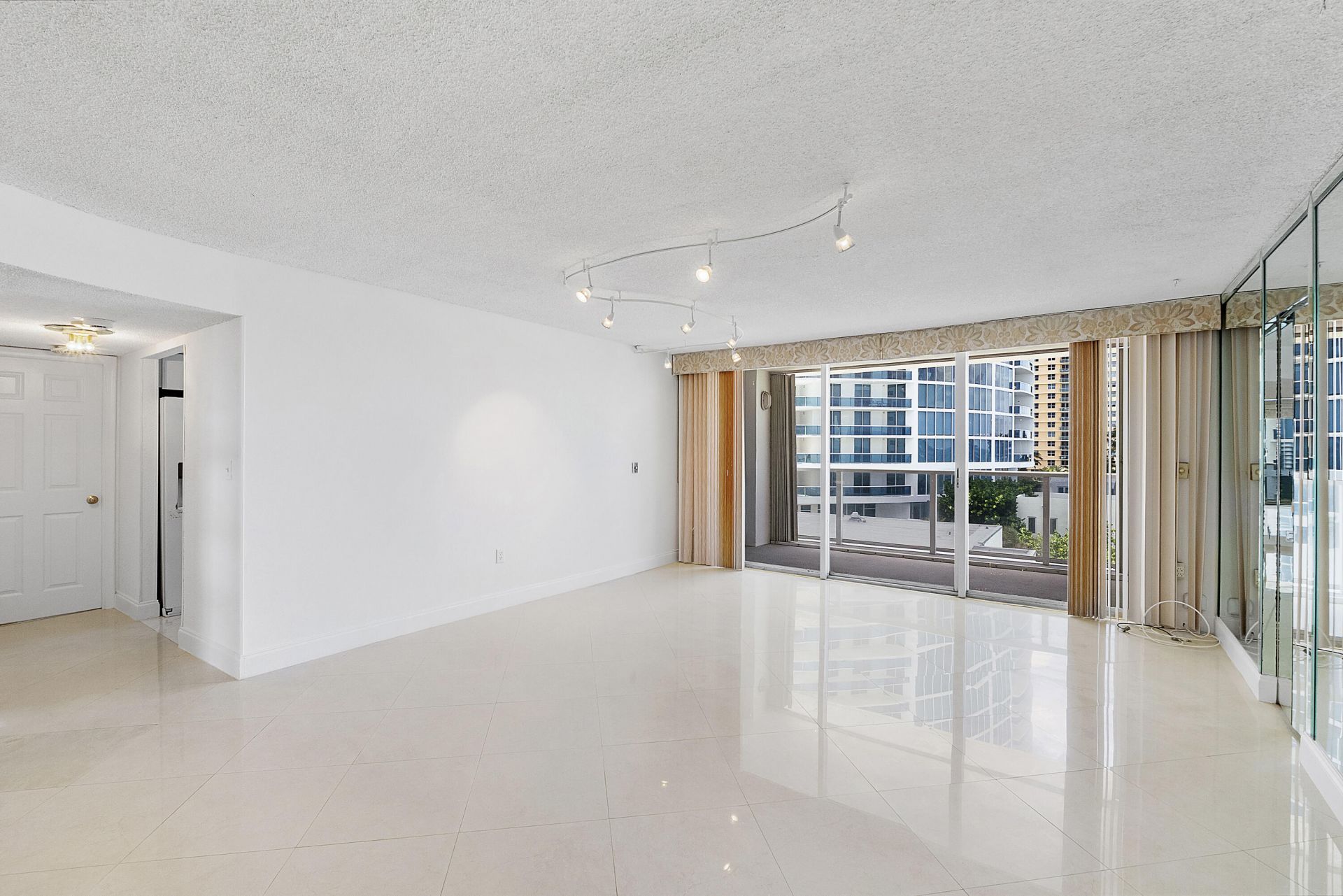 2751 S Ocean Drive, Unit 602s, Hollywood, FL 33019 Photo