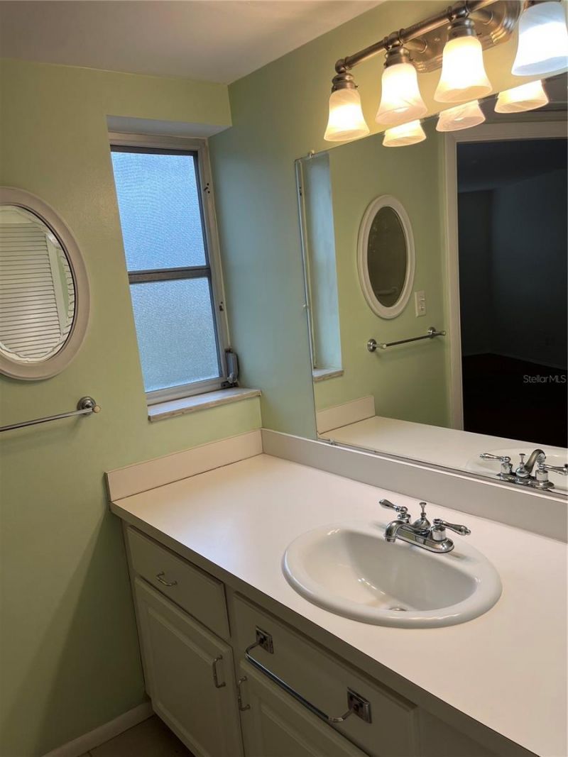 435 S Gulfstream Avenue, Unit 206, Sarasota, FL 34236 Photo