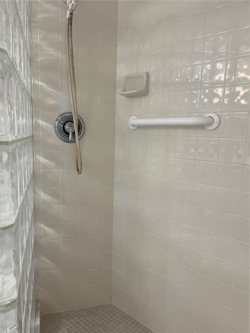 435 S Gulfstream Avenue, Unit 206, Sarasota, FL 34236 Photo