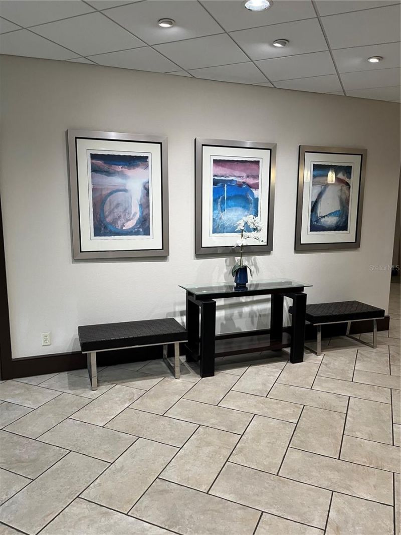 435 S Gulfstream Avenue, Unit 206, Sarasota, FL 34236 Photo