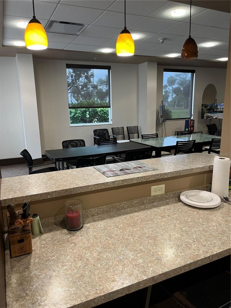 435 S Gulfstream Avenue, Unit 206, Sarasota, FL 34236 Photo