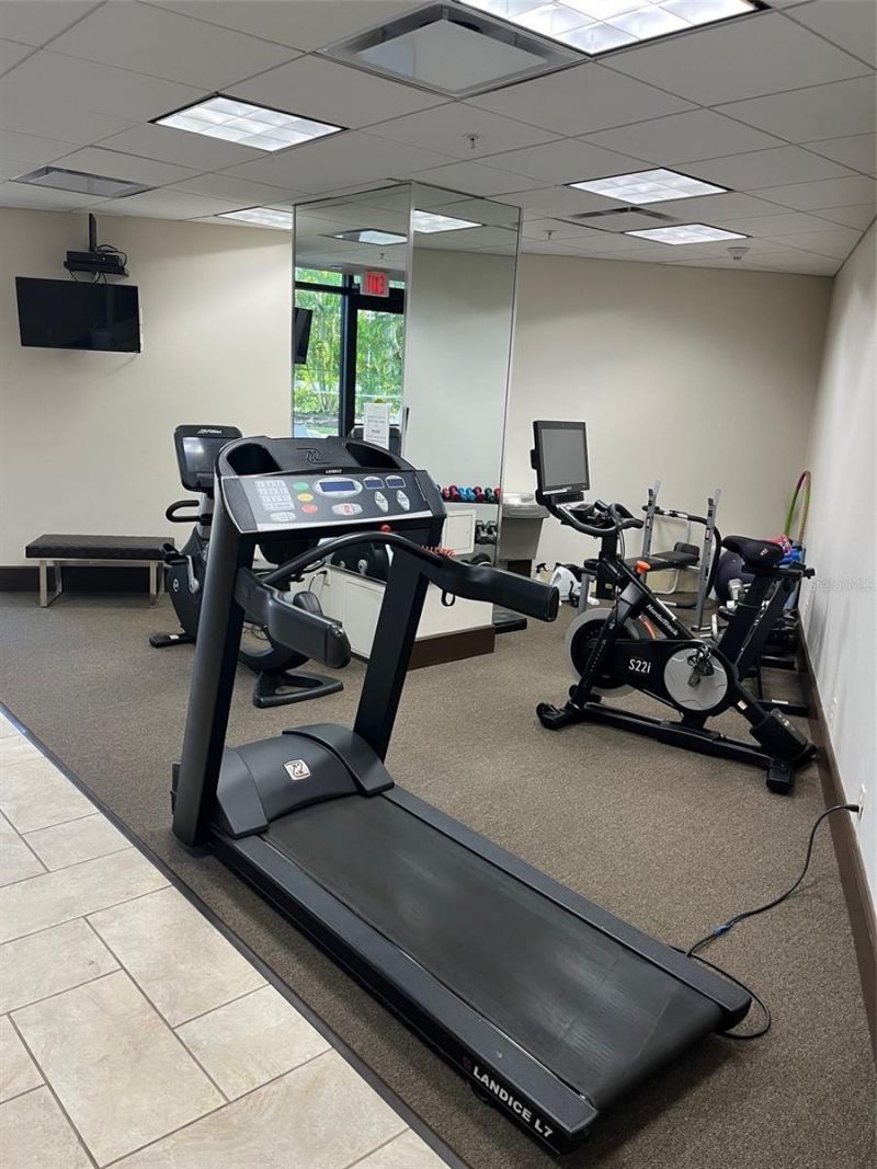 435 S Gulfstream Avenue, Unit 206, Sarasota, FL 34236 Photo