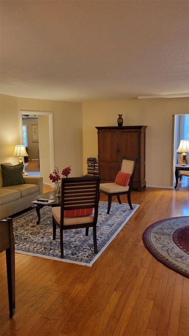 435 S Gulfstream Avenue, Unit 206, Sarasota, FL 34236 Photo