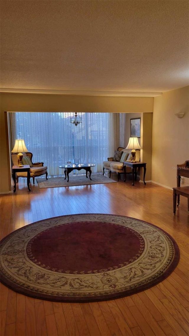 435 S Gulfstream Avenue, Unit 206, Sarasota, FL 34236 Photo