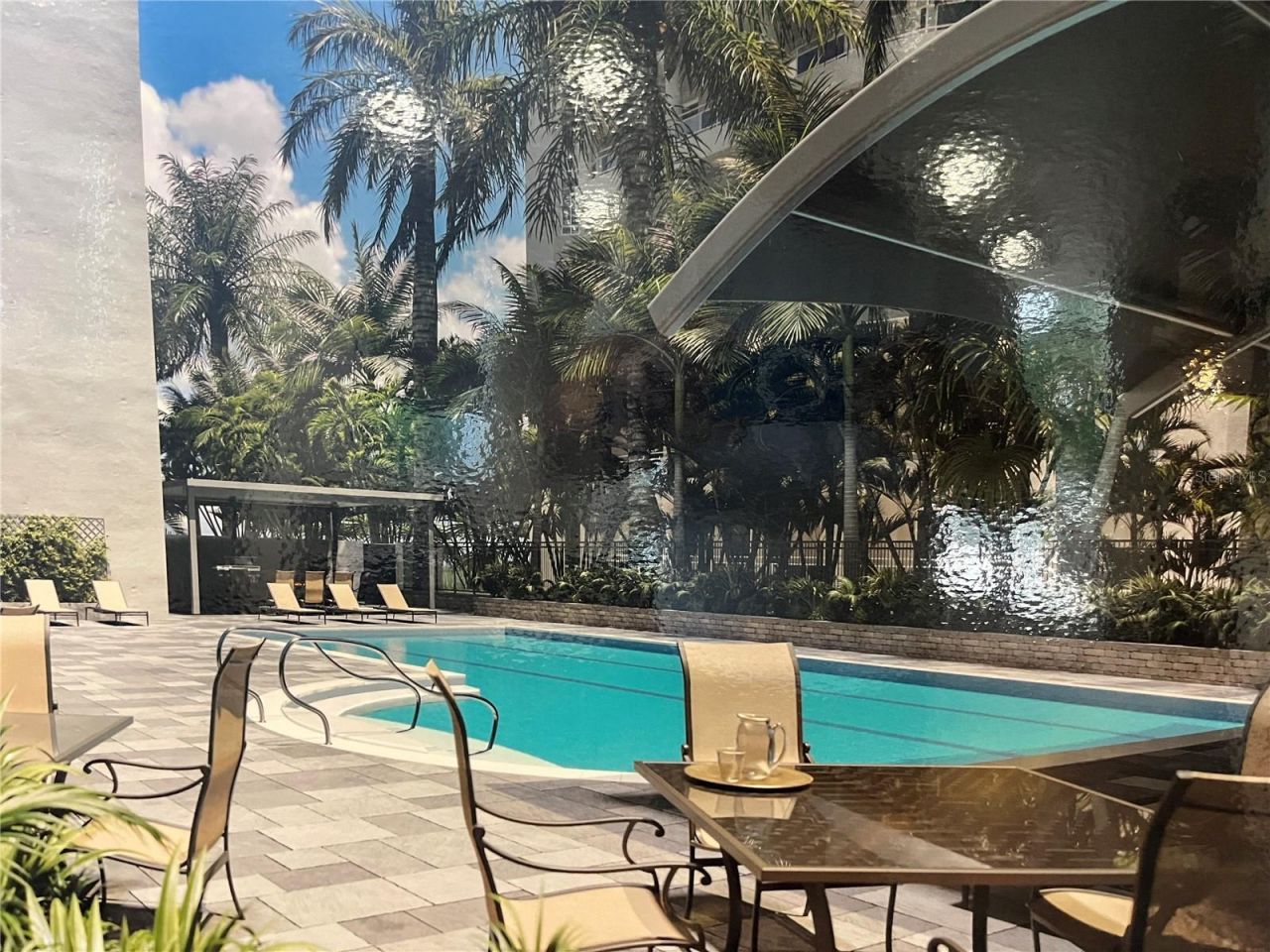 435 S Gulfstream Avenue, Unit 206, Sarasota, FL 34236 Photo