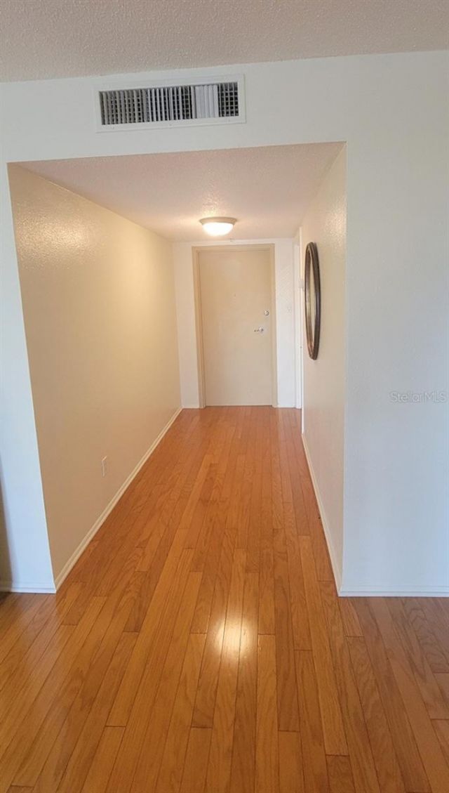 435 S Gulfstream Avenue, Unit 206, Sarasota, FL 34236 Photo