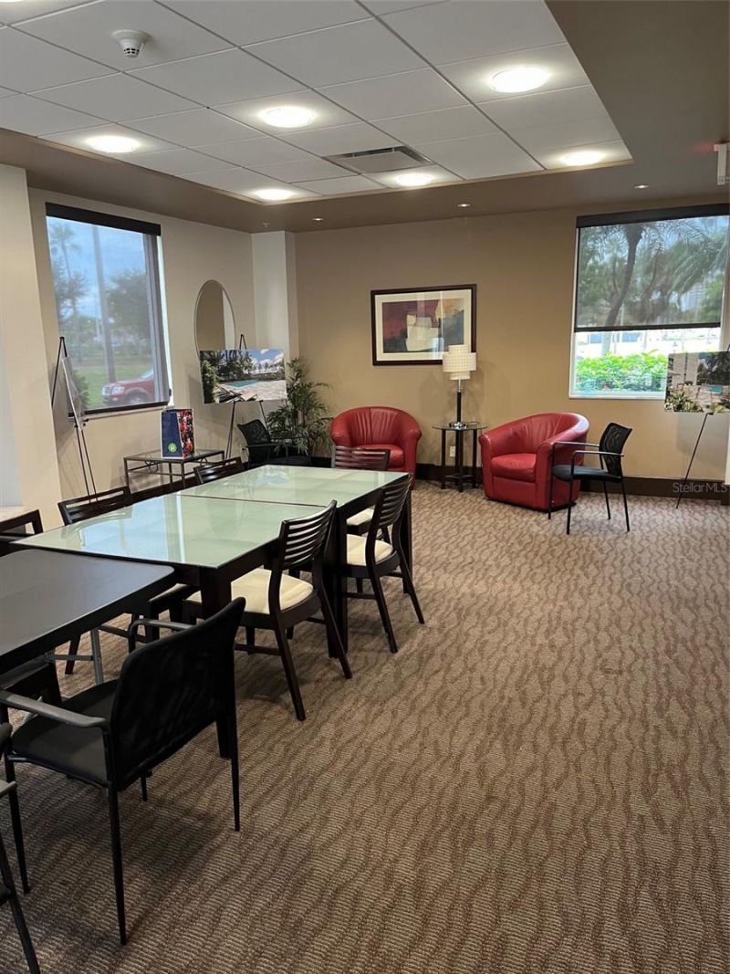 435 S Gulfstream Avenue, Unit 206, Sarasota, FL 34236 Photo