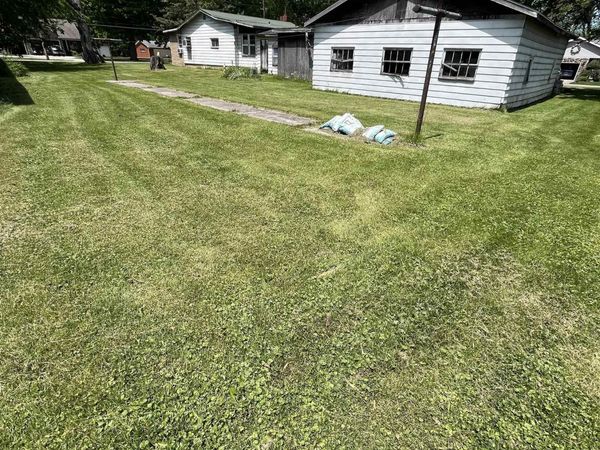13698 Laplaisance Road, Monroe, MI 48161