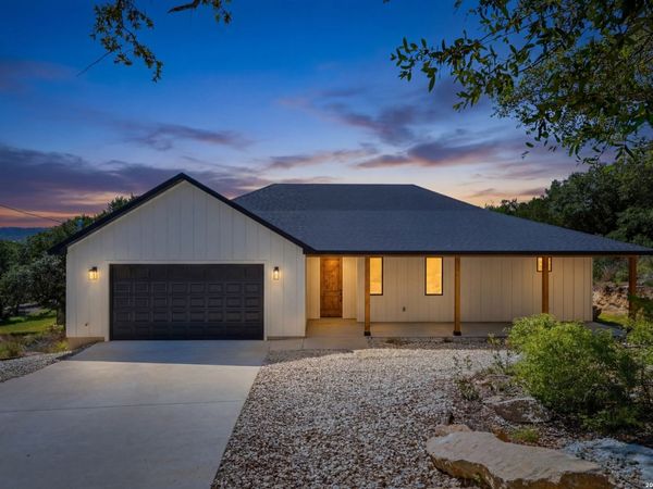 750 LA PALOMA DR, Canyon Lake, TX 78133