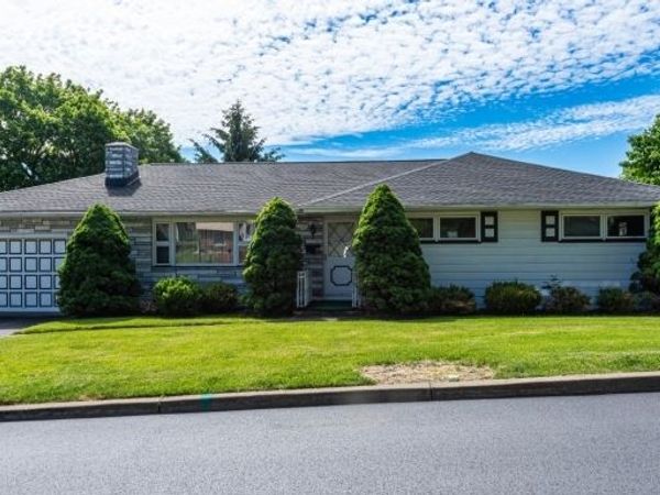 35 Hillside Ave, Netcong, NJ 07857